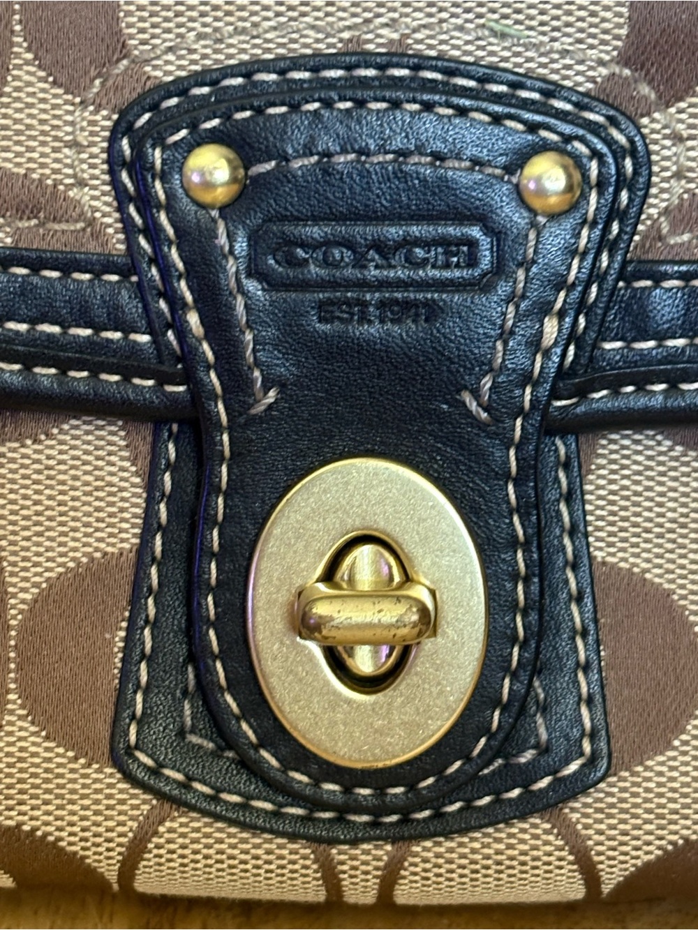 Coach Signature C Canvas Wristlet purse in Khaki and Brown w gold turnlock. - Picture 8 of 8